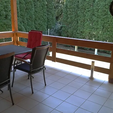 Roni Haz Apartament *